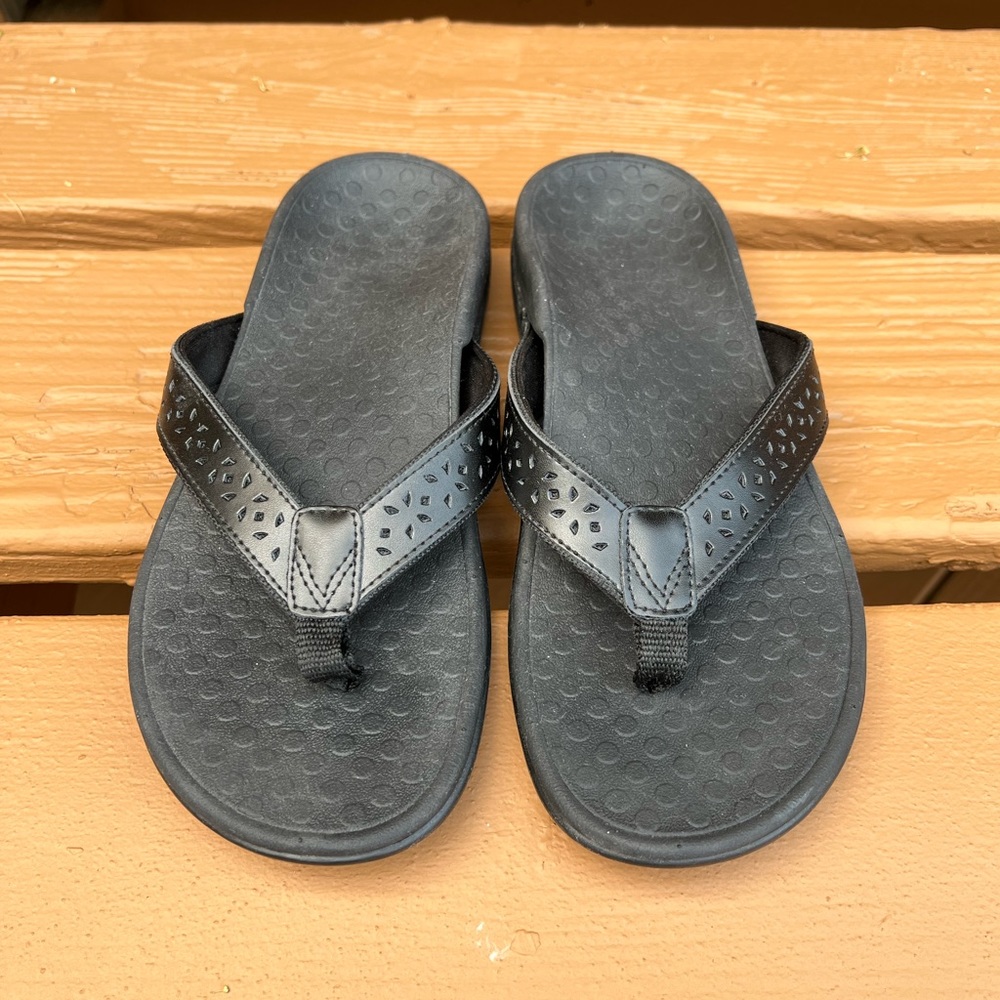 Vionic Tide Perf Black Toe Post Flip Flop Thong Slip On Sandals Size 7 Slides